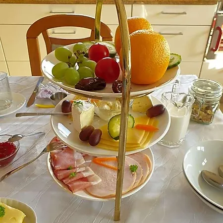 21481 Alojamento de Acomodação e Pequeno-almoço *