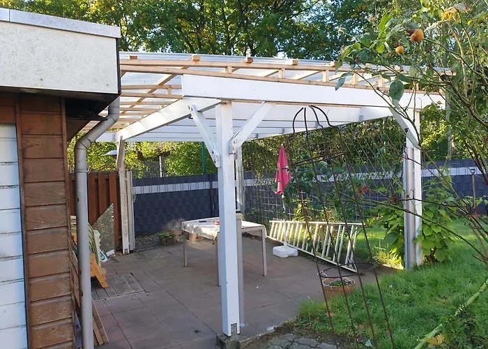 21481 Bed & Breakfast *